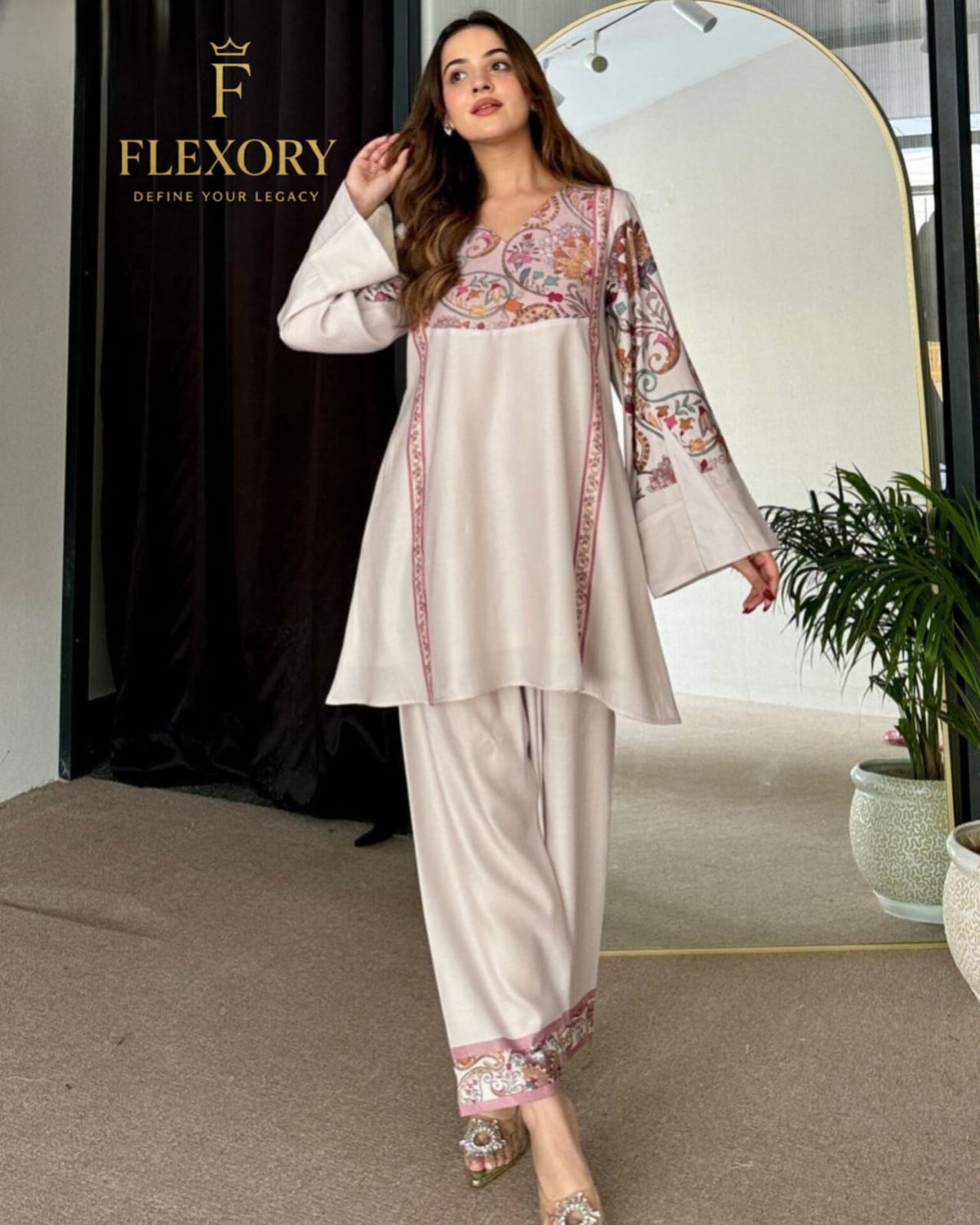 Digital printed long kurta set Fabric : shamoze silk